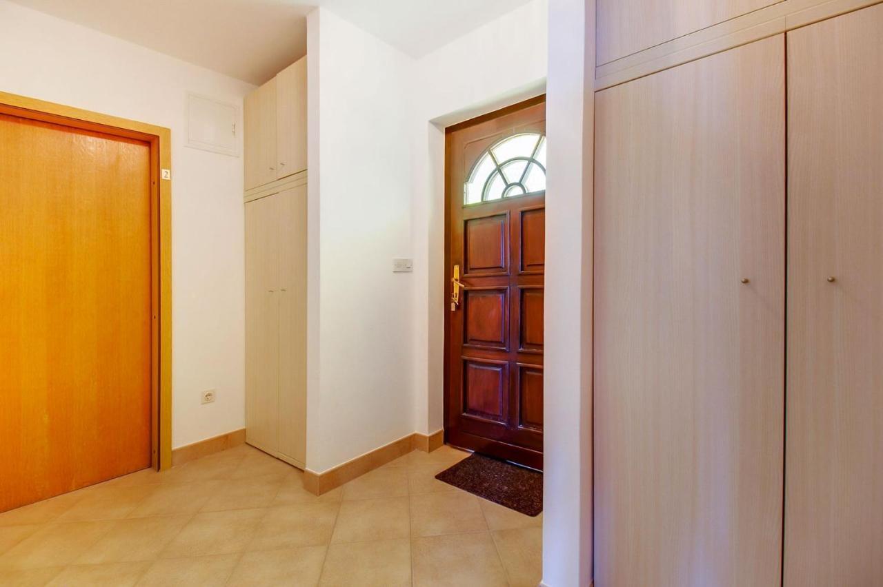 Apartments With A Parking Space Mali Losinj Mali Lošinj Exterior foto