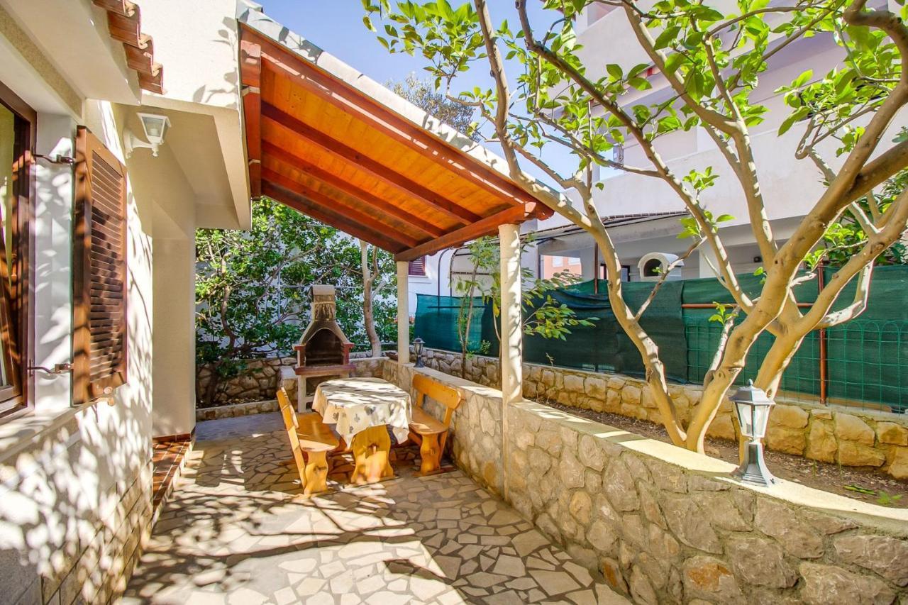 Apartments With A Parking Space Mali Losinj Mali Lošinj Exterior foto