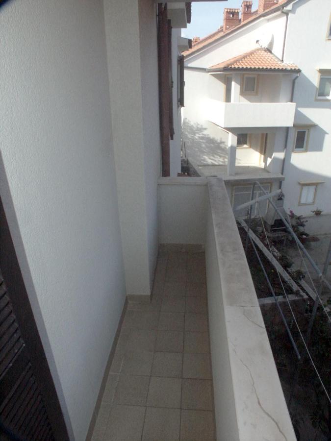 Apartments With A Parking Space Mali Losinj Mali Lošinj Exterior foto