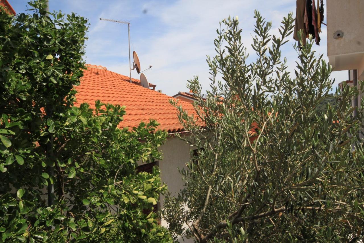 Apartments With A Parking Space Mali Losinj Mali Lošinj Exterior foto